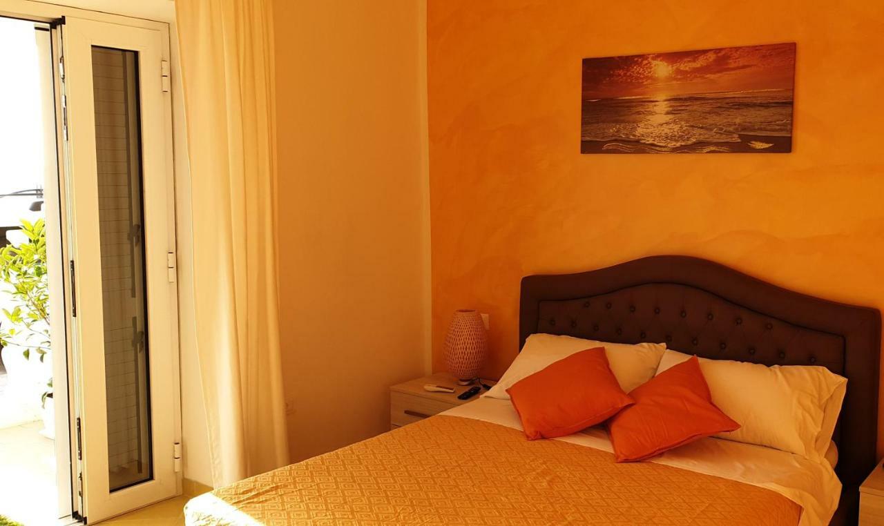 Bed and Breakfast A Un Passo Dal Mare Agropoli Exterior foto